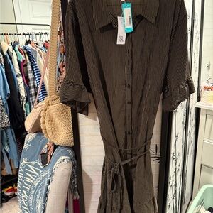 GILLI NWT Striped Button-Up Dress with tip 3x